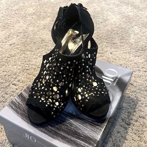 Jennifer Lopez heels